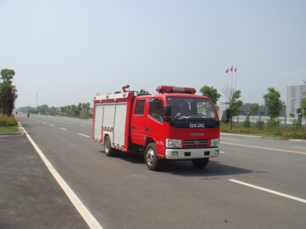 東風(fēng)小多利卡3噸水罐消防車（國(guó)五）